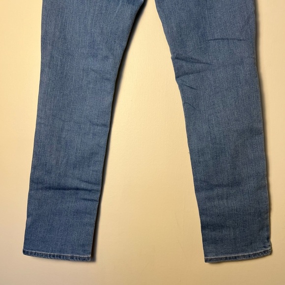 Signature Levis Strauss Womens Pants Mid Rise Straight Blue Jeans Denim 6M-W28 - Picture 7 of 16